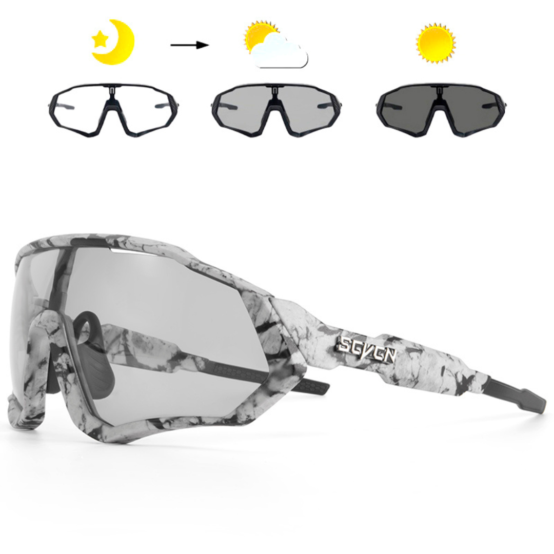 Photochrome Cycling Glasses
