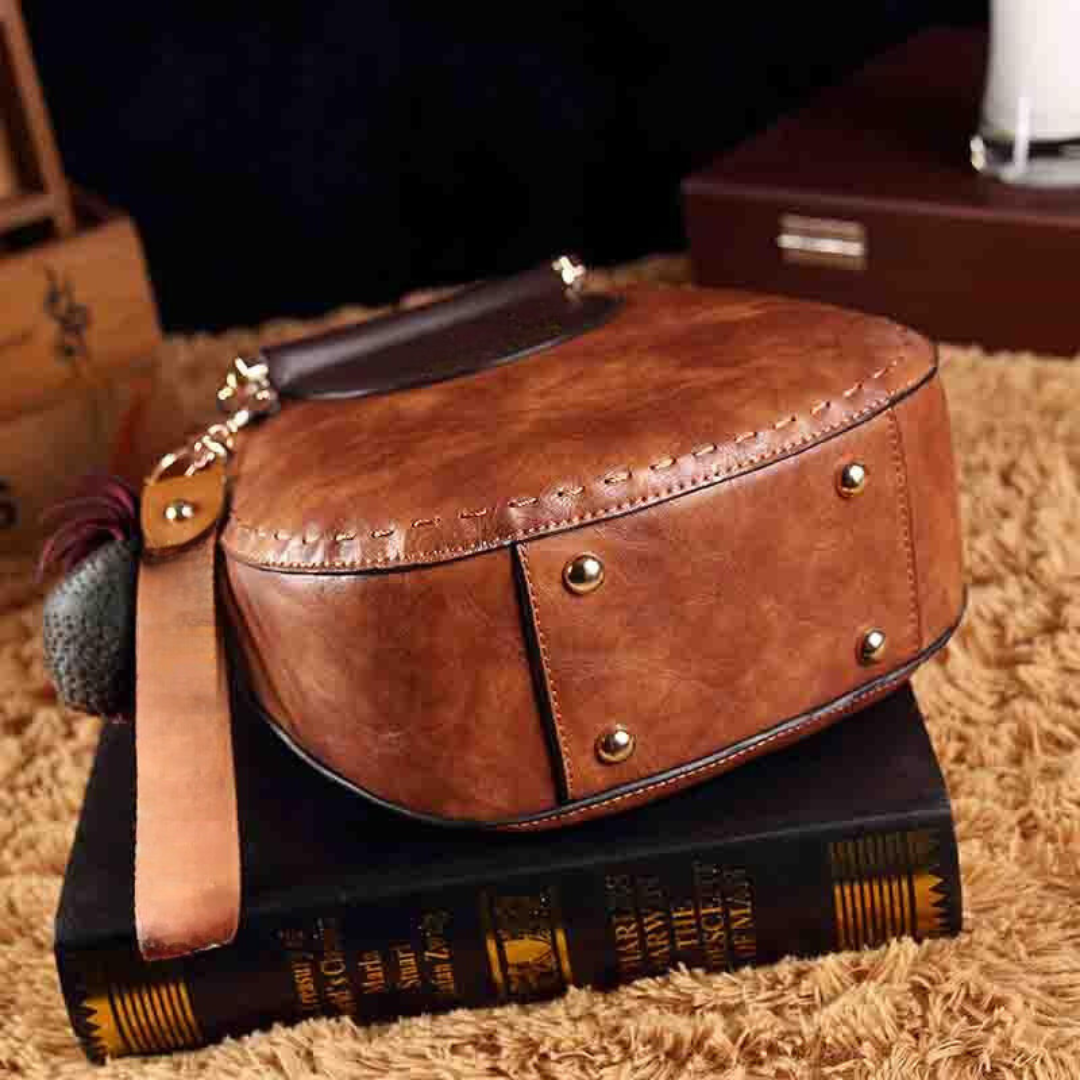Vera - Elegant Crossbody Bag