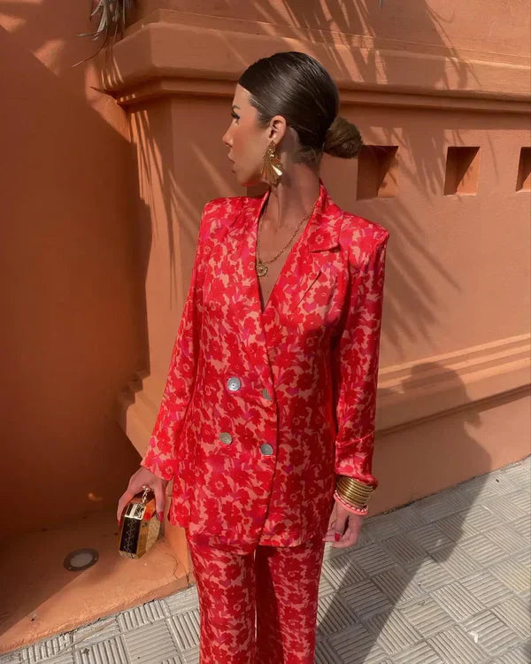 Kelly™ | Elegant and Chic Blazer Suit for a Refined Style