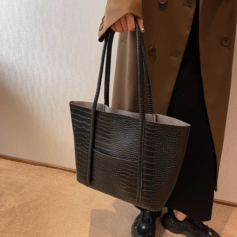 Betina - Shoulder Bag