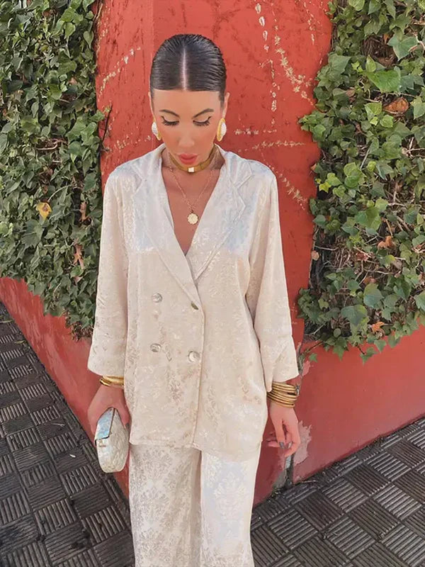 Kelly™ | Elegant and Chic Blazer Suit for a Refined Style