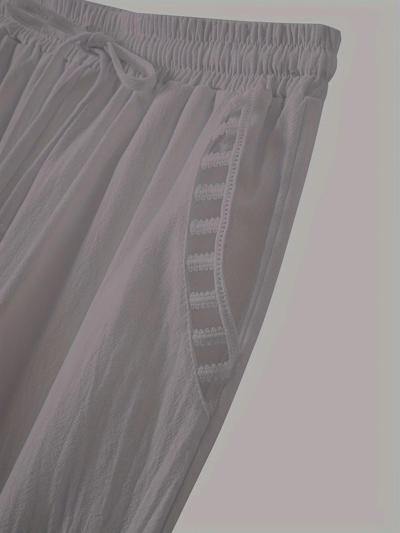 Tracey Contrast Trim Cropped Trousers